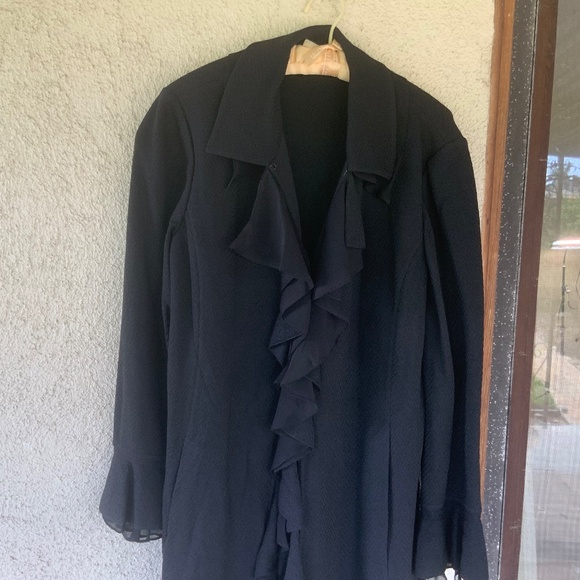 ST. JOHN LONG KNIT JACKET WITH RUFFLES - Picture 1 of 6